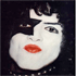 PAUL STANLEY OPERADO CON ÉXITO DE SUS CUERDAS VOCALES